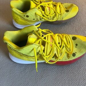 Rare SpongeBob Kyrie’s in good condition